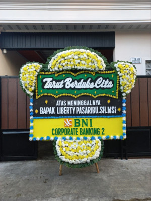 Papan Bunga Duka di Naga Juang
