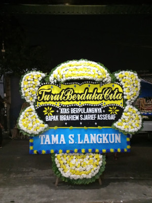 Papan Bunga Duka di Naga Juang